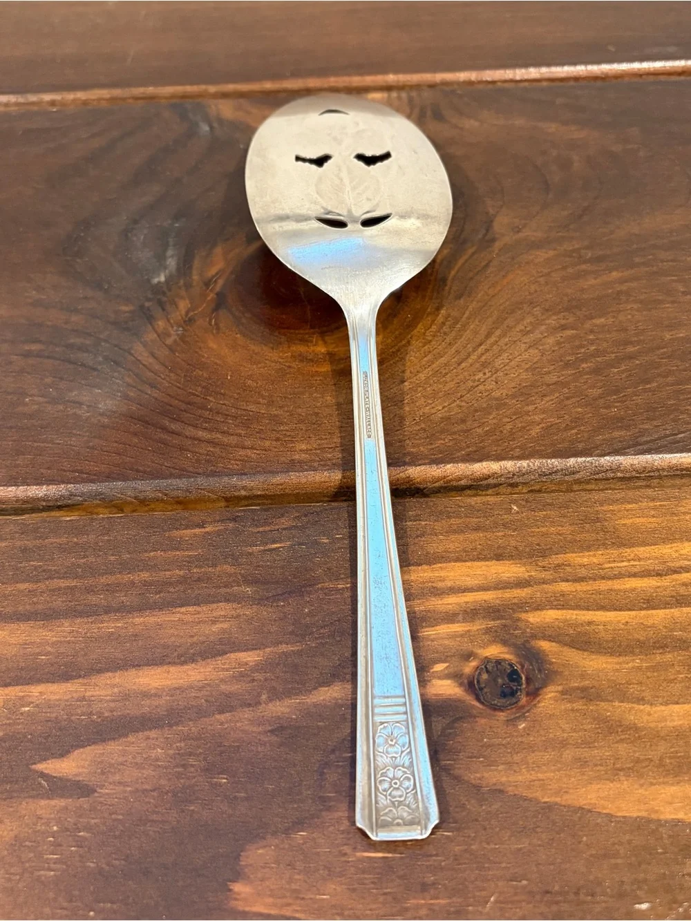 Luxor Plate Wallace Strawberry Silverplate Pie Server